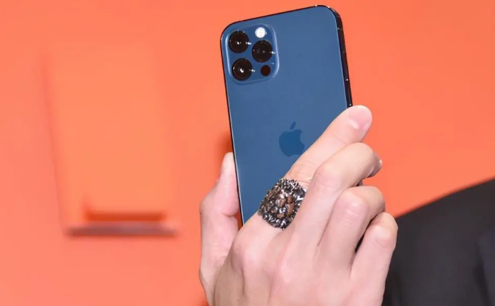 凉山苹果手机维修分享iPhone12系列重启方法教程 
